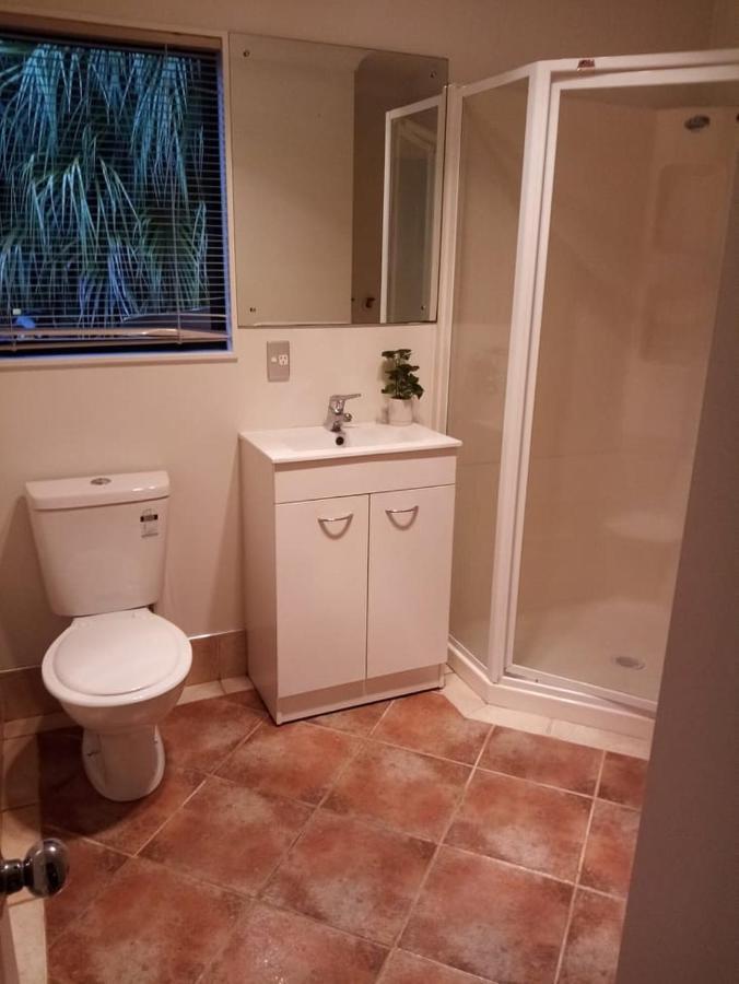 Gulf Harbour Guest House Apartment โอ๊คแลนด์ ภายนอก รูปภาพ